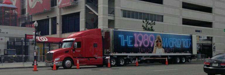 1989Updatestour's profile banner image