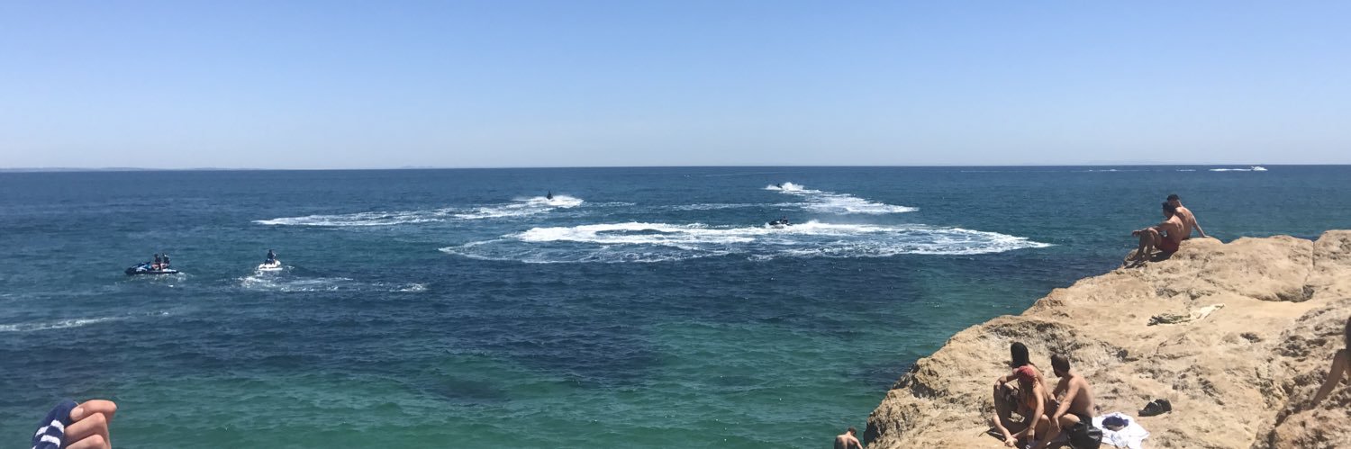 madeleinemoves's profile banner image