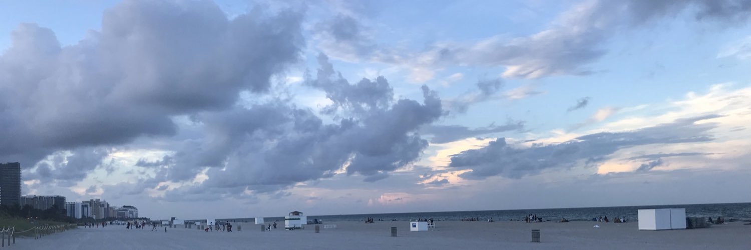 julesmayree's profile banner image