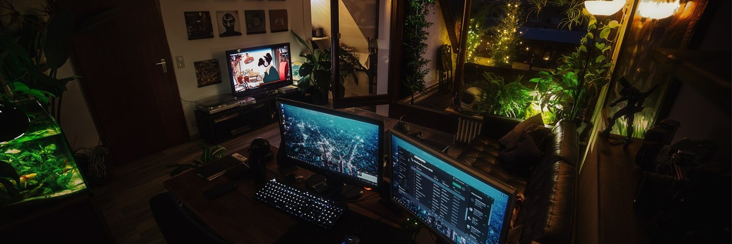 DeadmansReact's profile banner image