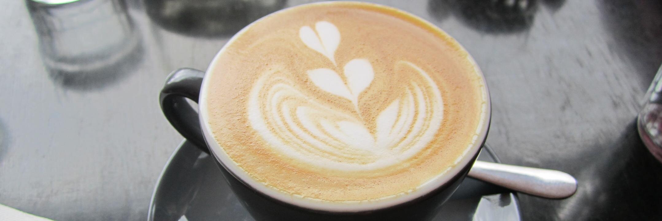 Duana Saskia 杜安娜 ❤️💛🖤 banner