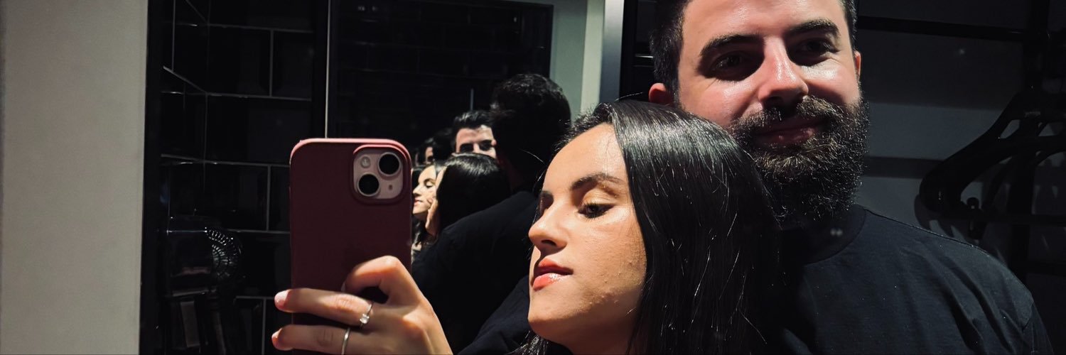 heloisaa_'s profile banner image