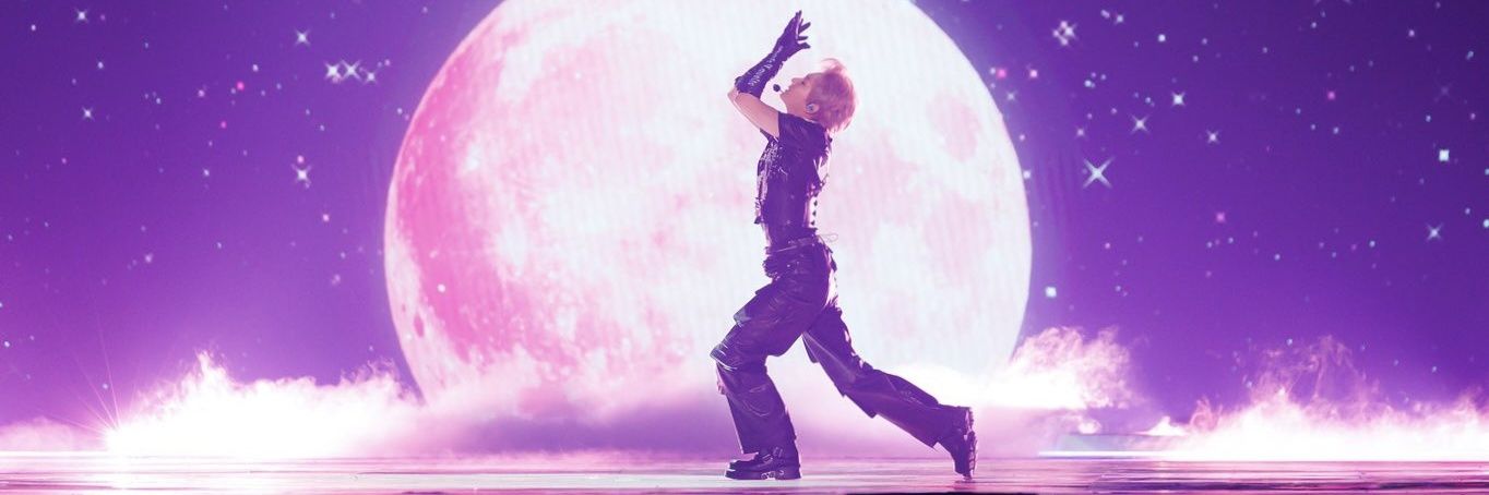 ⋆.˚holyhee๋࣭⭑¹¹°³⁰ banner