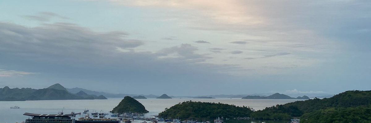 farsyaaa_'s profile banner image