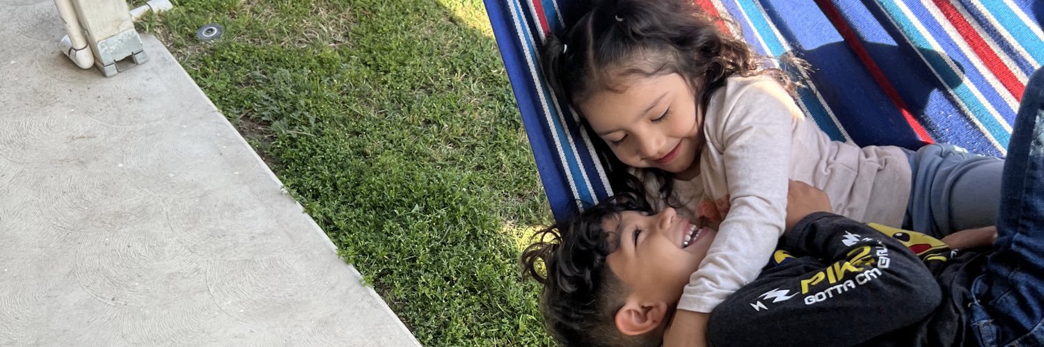 itzel_sandra37's profile banner image