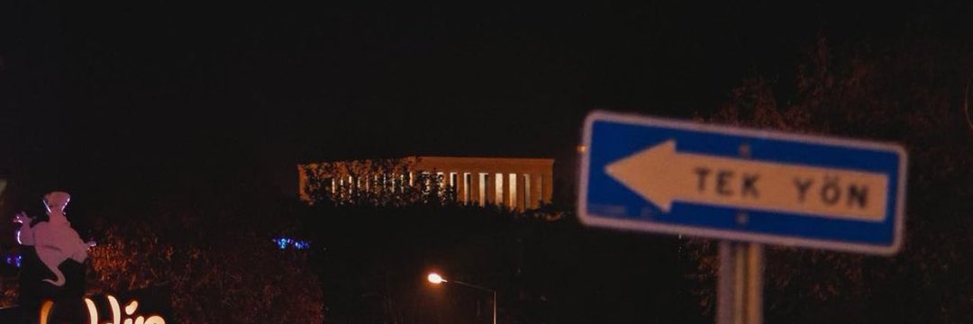karbeyi's profile banner image