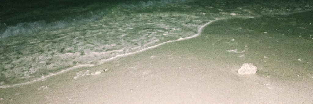 y__19's profile banner image
