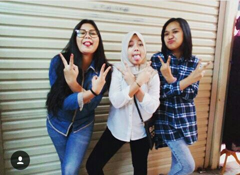 dhea_septia's profile banner image