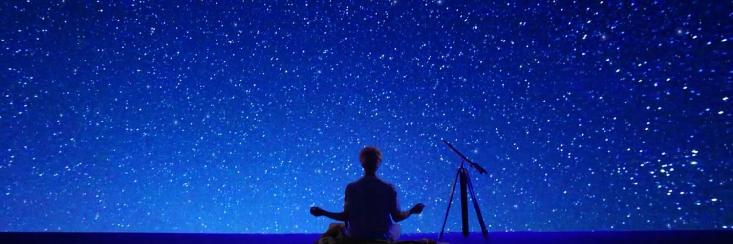 loraeynii's profile banner image