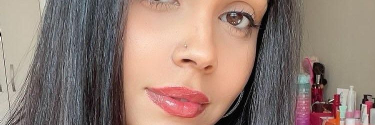 Laryaguiar__'s profile banner image