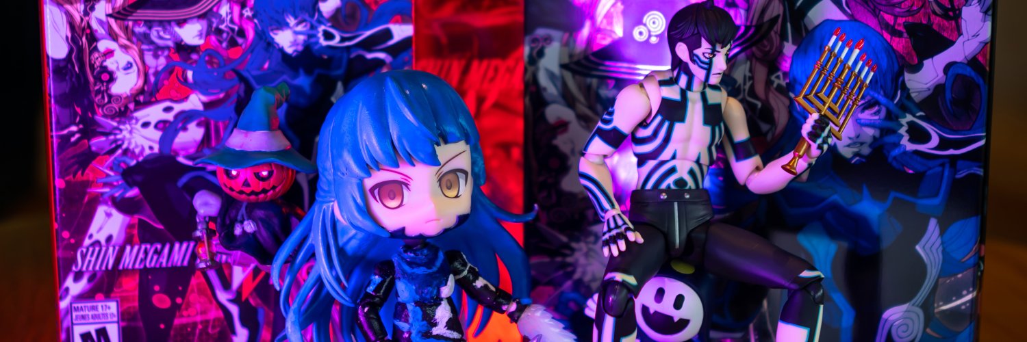 Spooky Tweets / Helios.CR2 🎃's banner