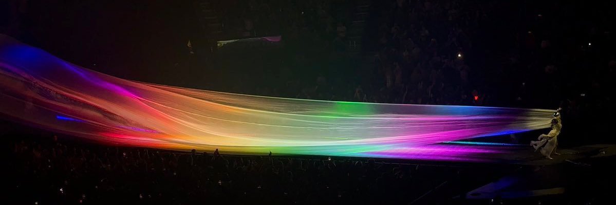 Yan banner