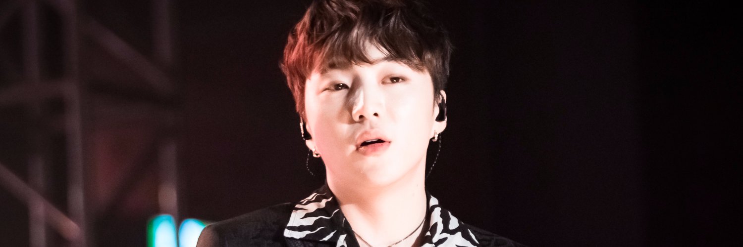 yoonique0121's profile banner image