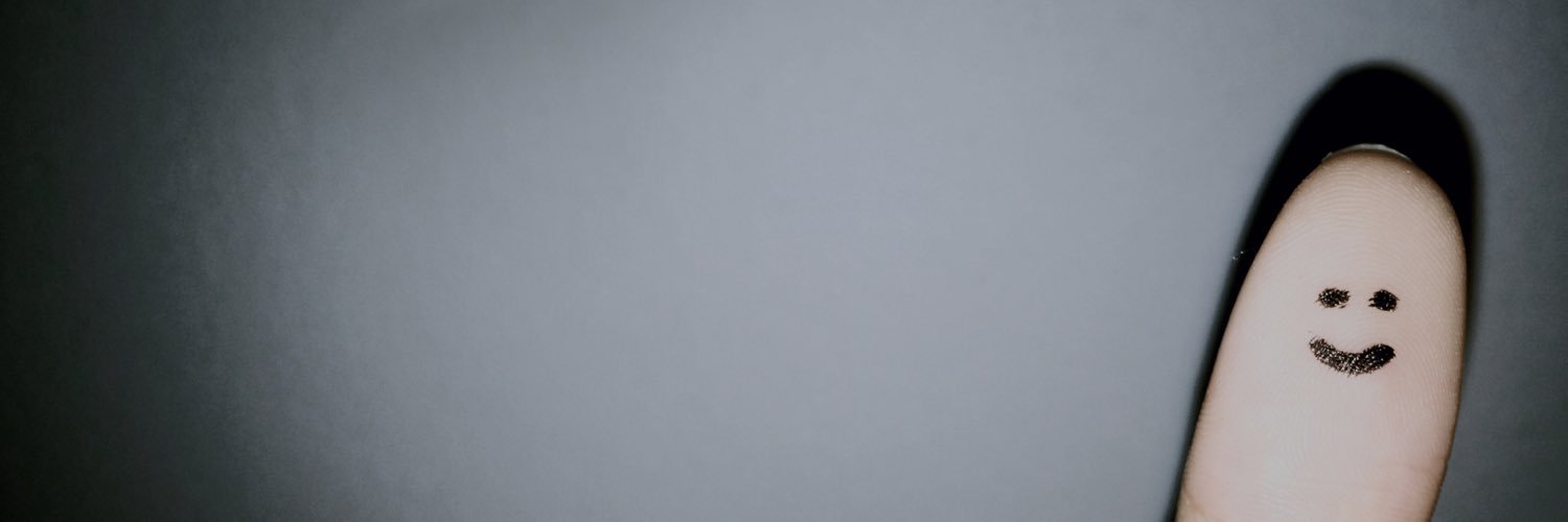 i_chatroom's profile banner image