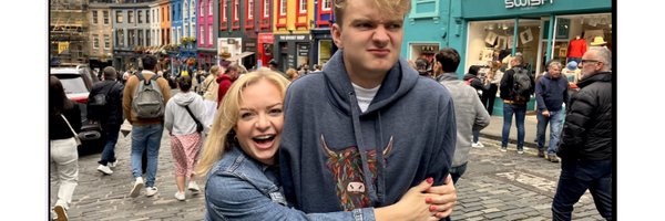 MsSarahSimons Profile Banner