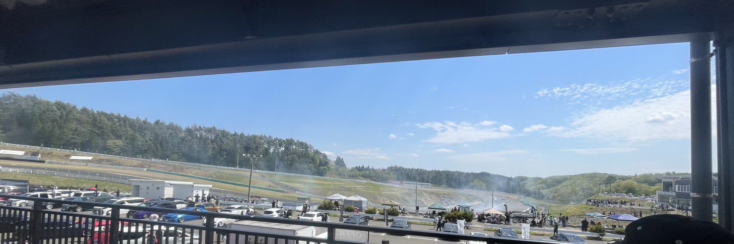 Ⅳ（よん） banner