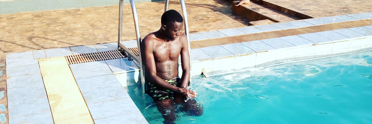 Pharez Senior banner