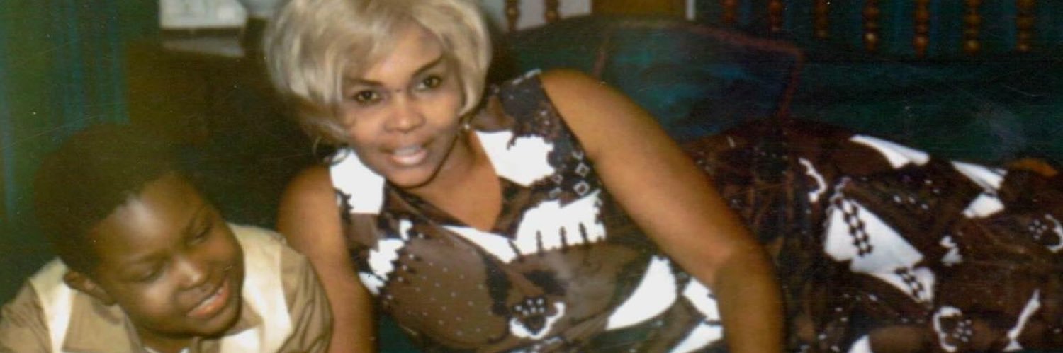 lovingmemphis's profile banner image