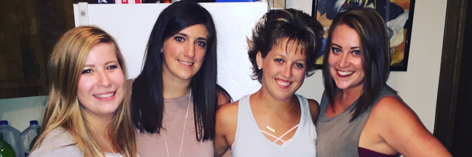 bethb_32's profile banner image
