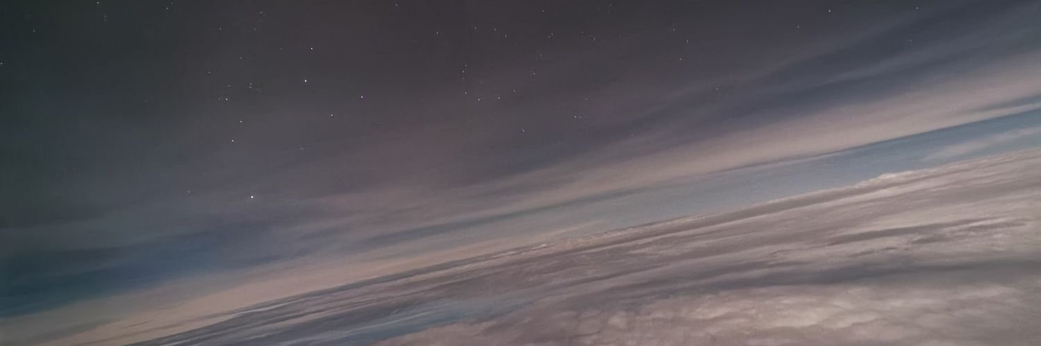 yemaesve's profile banner image