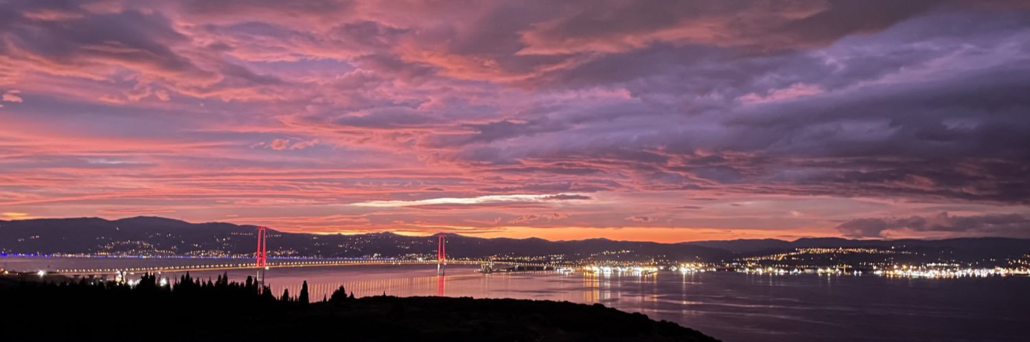 umuuttur's profile banner image