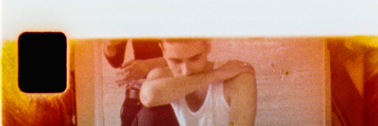 newluna_'s profile banner image