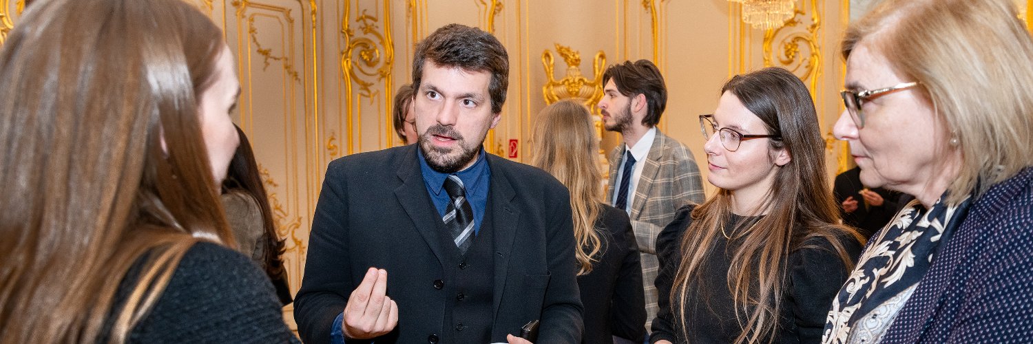 berndstroehm's profile banner image