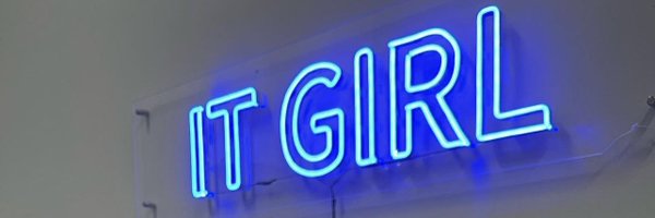 It_GirlDee Profile Banner