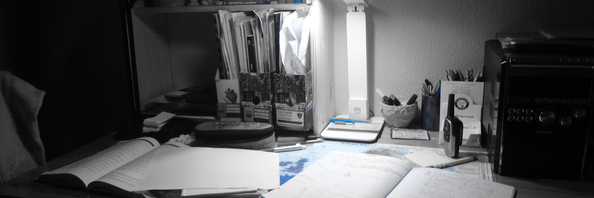 FLY_official7's profile banner image