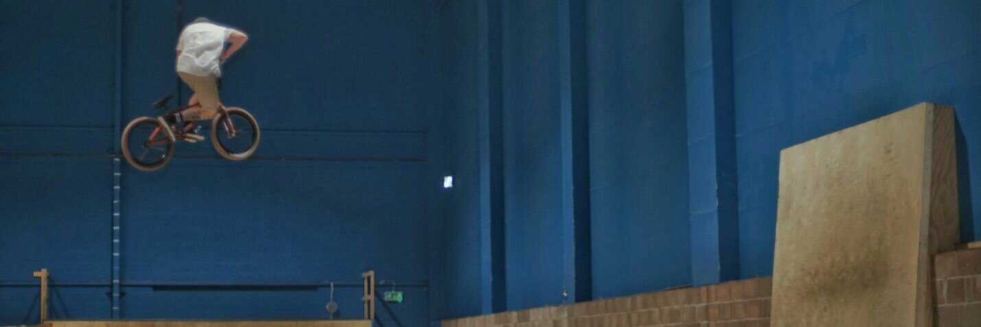 tomolans's profile banner image