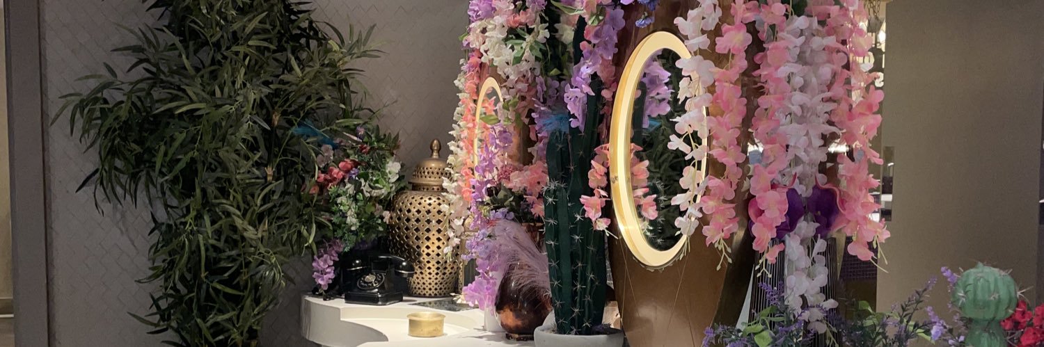 kyliejunegreen's profile banner image