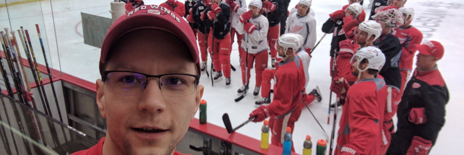 mikeholdt's profile banner image