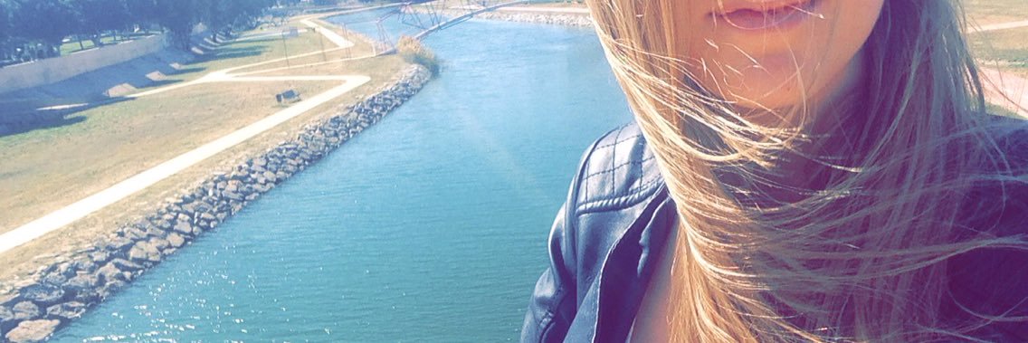 neave_ee's profile banner image