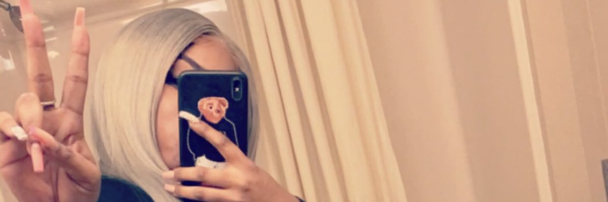 PrettyEllece's profile banner image