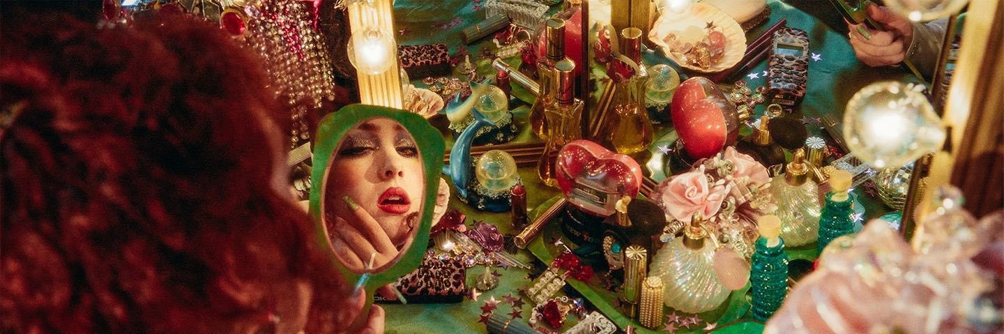 Miss Paramour 💛 banner