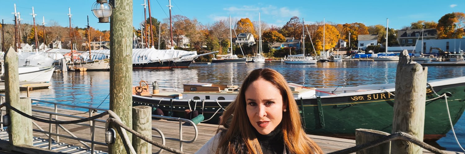 karinarabago's profile banner image