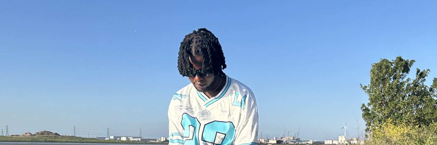 Favrish•.🕊 banner