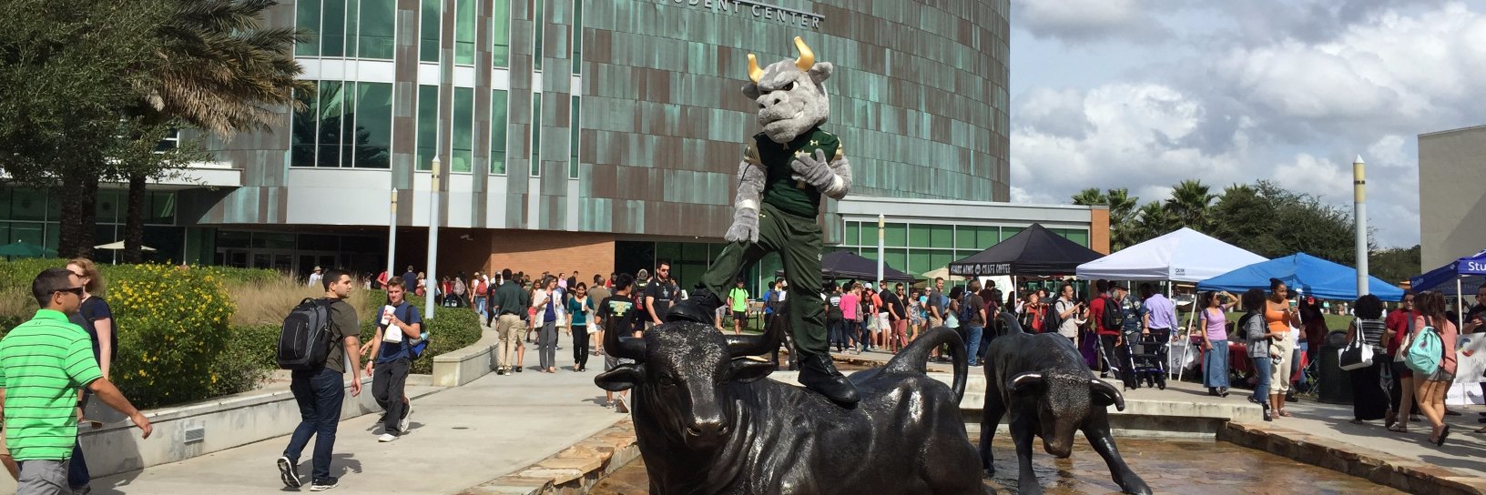 UsfDh's profile banner image