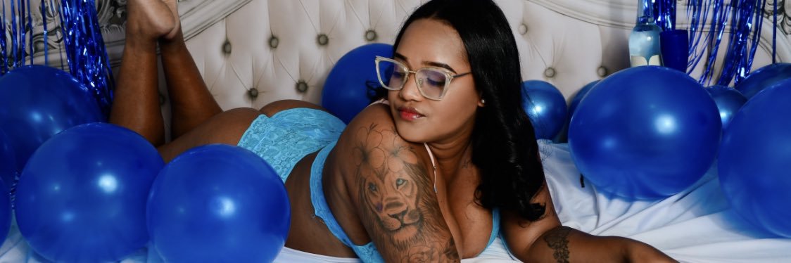 Thayna 🦋 banner