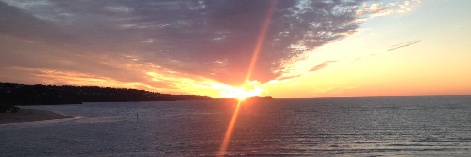 itsjustlois's profile banner image