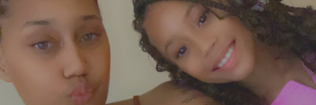 PrettiegurlLo's profile banner image