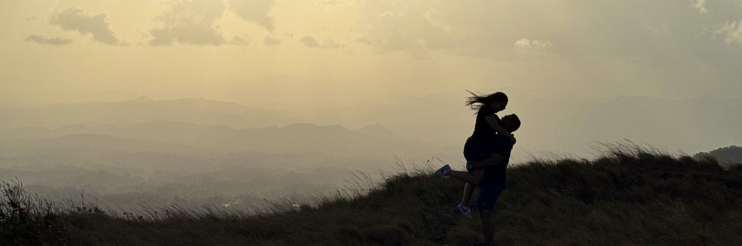 marilugb20's profile banner image