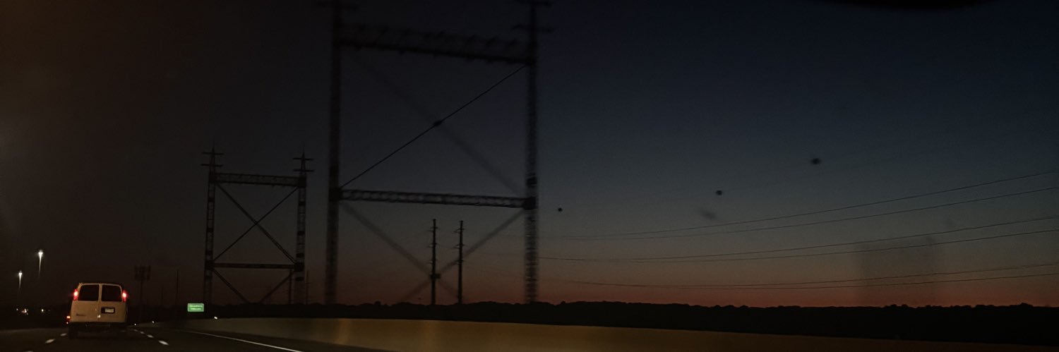 zzkkris's profile banner image
