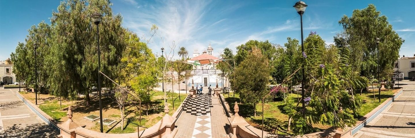 César Medina banner