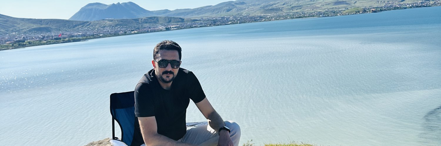Cihan_Ay_'s profile banner image