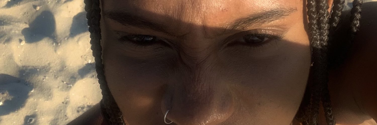 tessysset_'s profile banner image