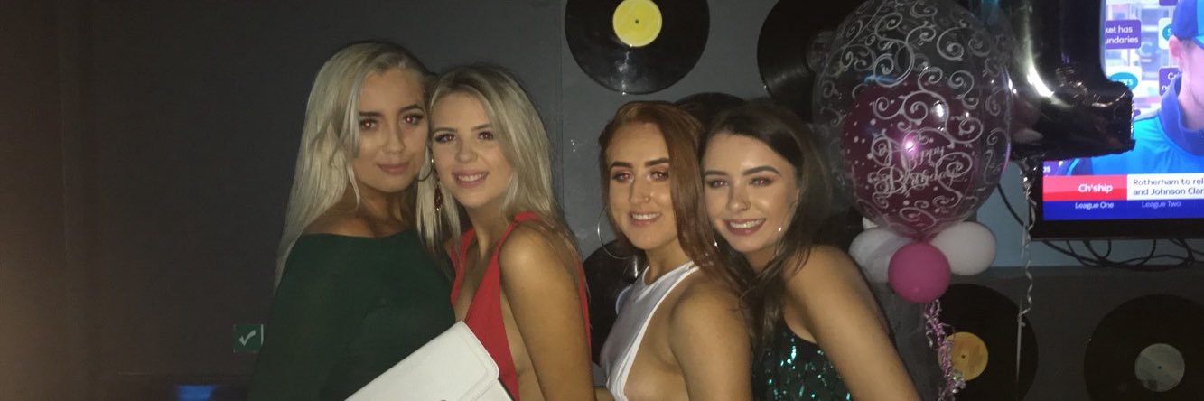 melanieee3210's profile banner image