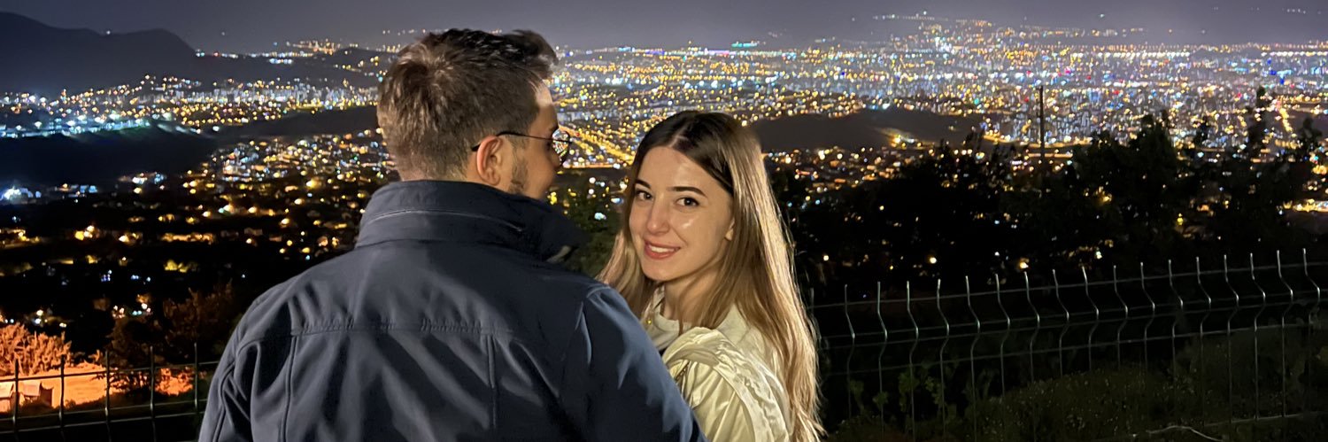 Esra_Alkn's profile banner image