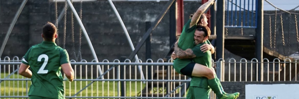 Lewis Russell banner