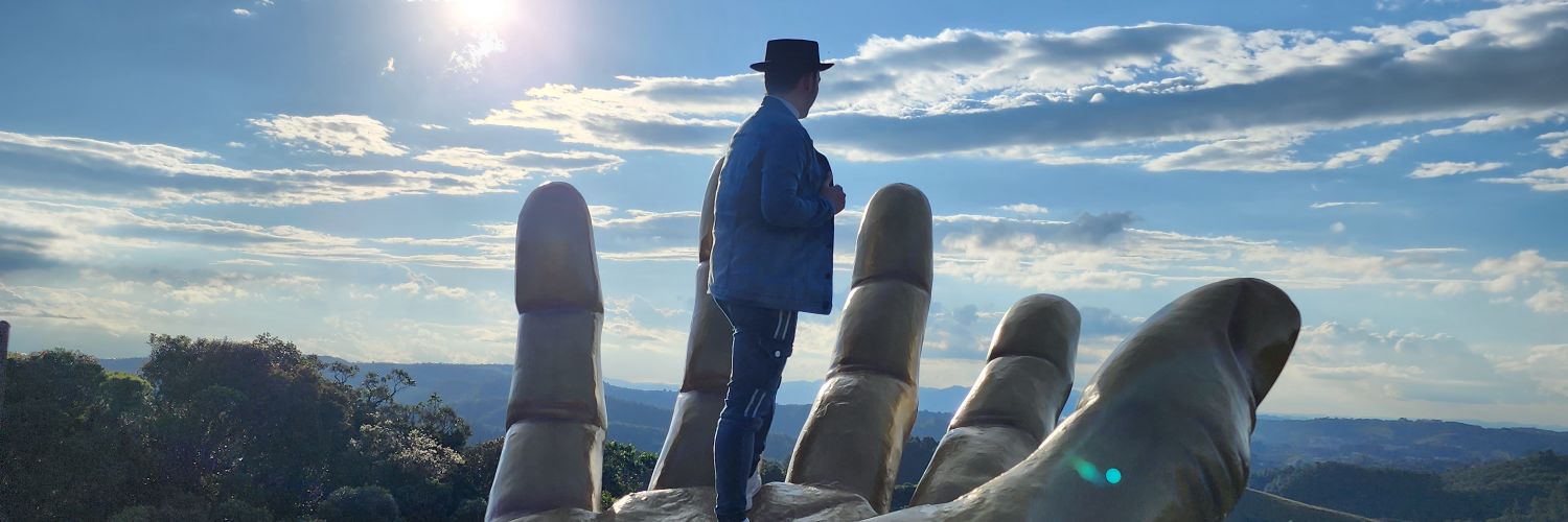 HEIDECLEBERSON's profile banner image